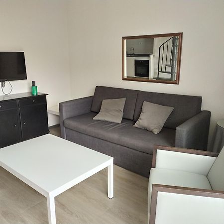 Apartamentos Hg Cristian Sur Лос Кристианос Екстериор снимка