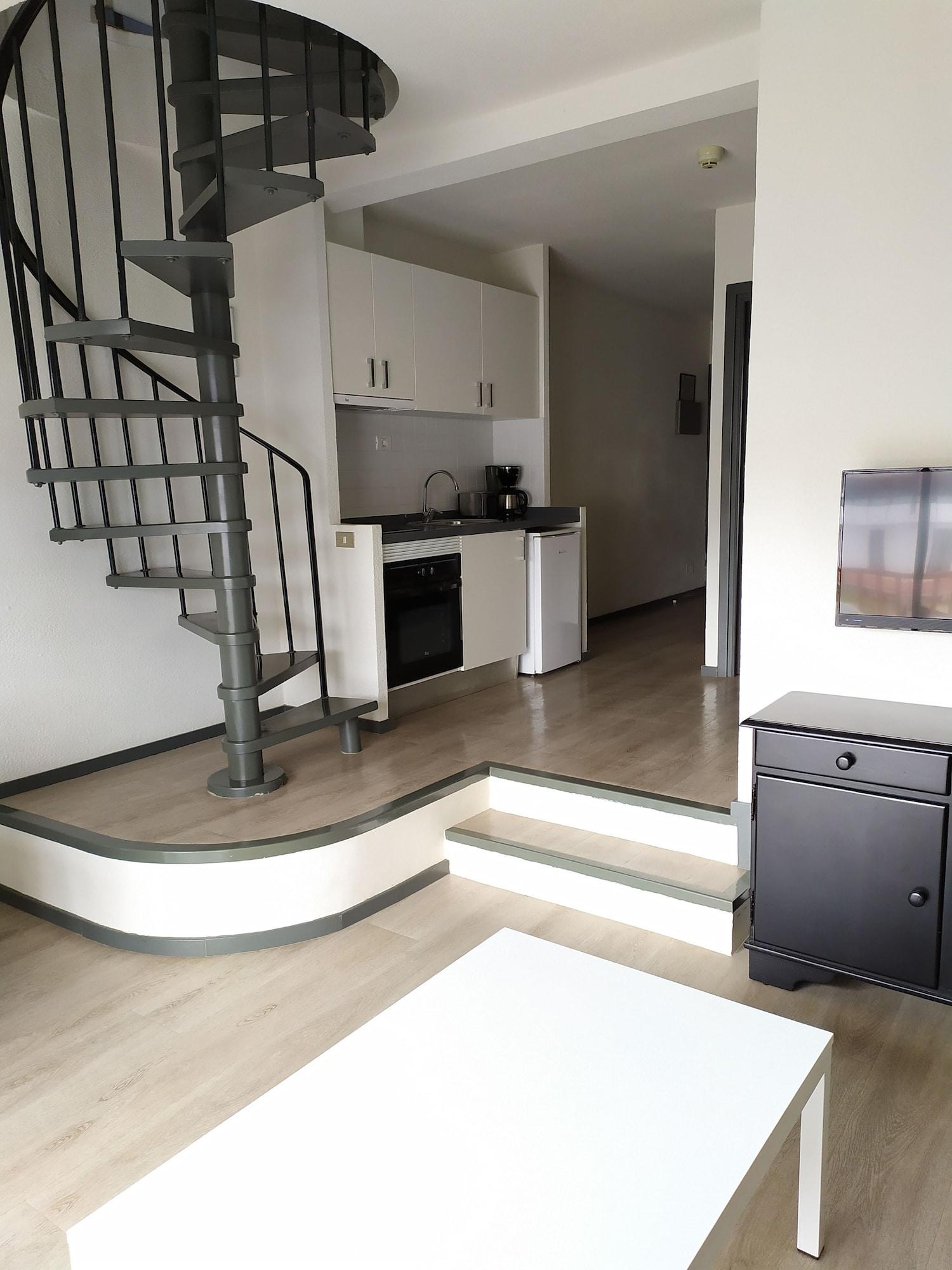 Apartamentos Hg Cristian Sur Лос Кристианос Екстериор снимка