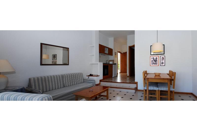 Apartamentos Hg Cristian Sur Лос Кристианос Екстериор снимка