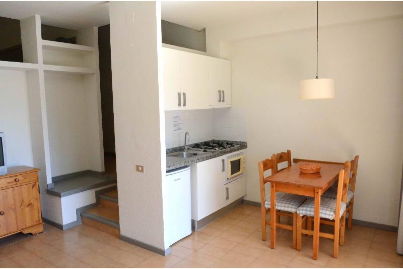 Apartamentos Hg Cristian Sur Лос Кристианос Екстериор снимка